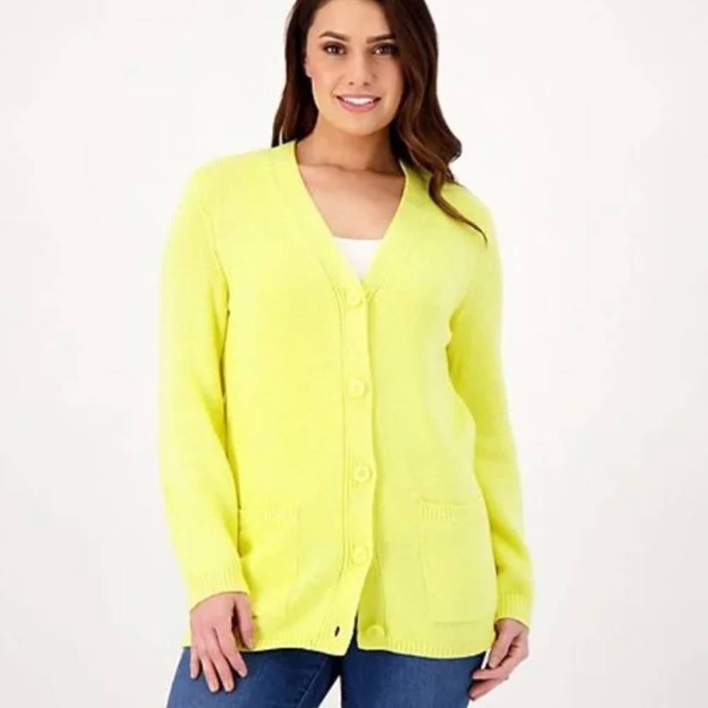 GIRL WITH CURVES Button Front V- Neck Cardigan A575267